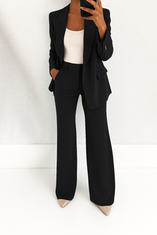 Patricia · Traje sastre elegante en Negro