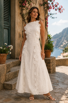 Della | Elegante Vestido Maxi Bordado en Blanco