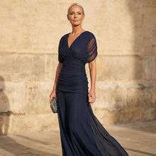 Mikaela | Vestido Maxi de Hombros Descubiertos en Azul Oscuro